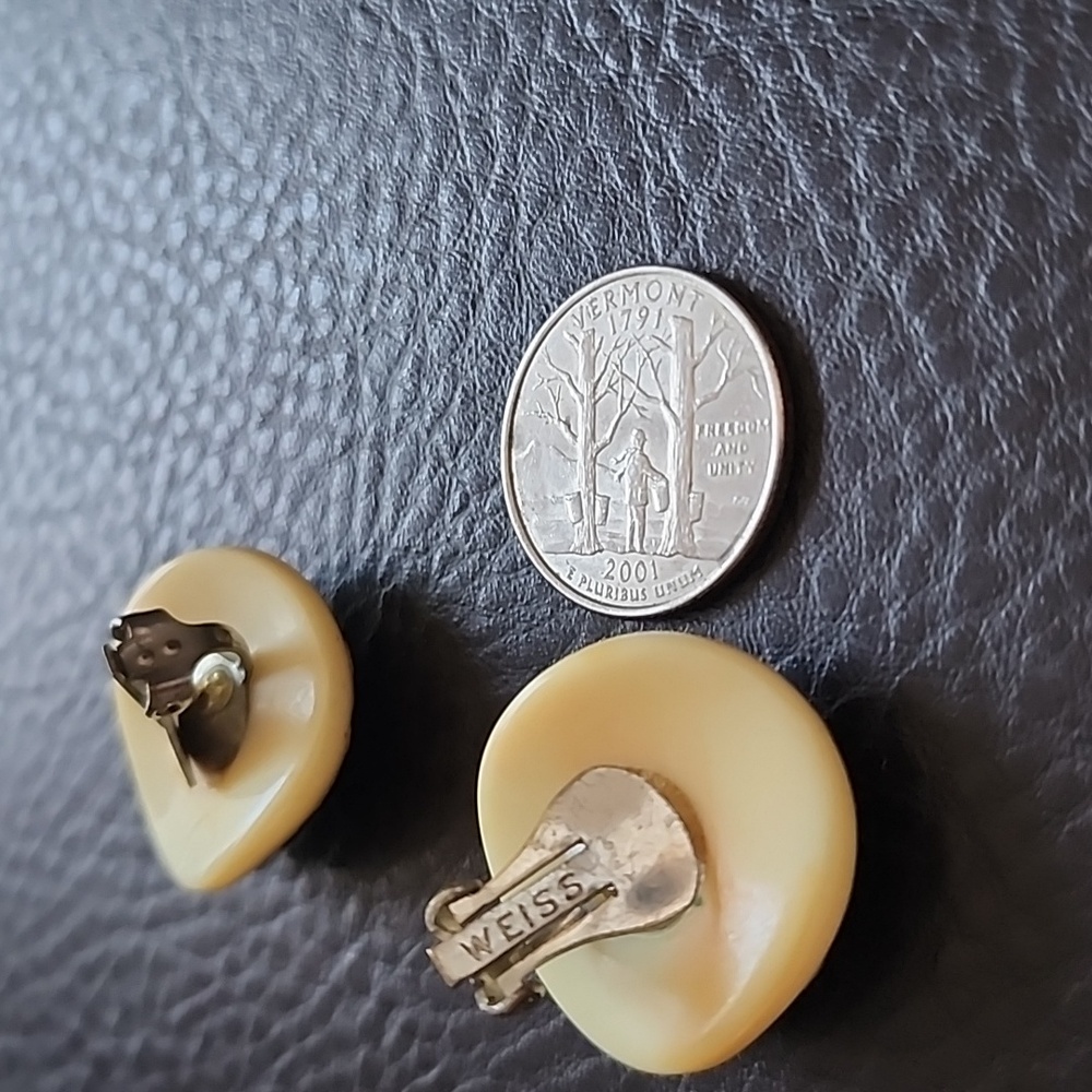 VTG WEISS Black and Cream Polka Dot Clip Earrings - Picture 9 of 9